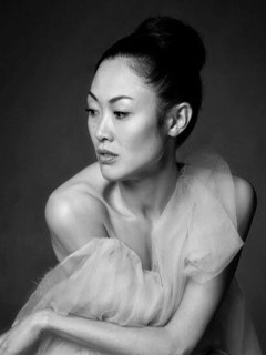 西野 麻衣子
